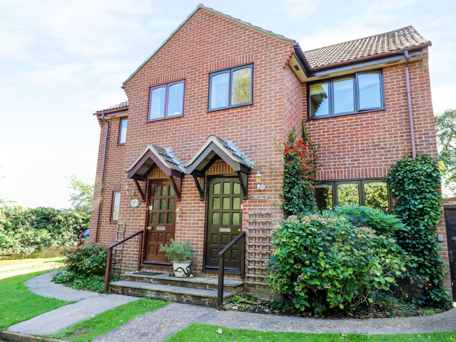 Fieldside Villa Freshwater Exterior photo